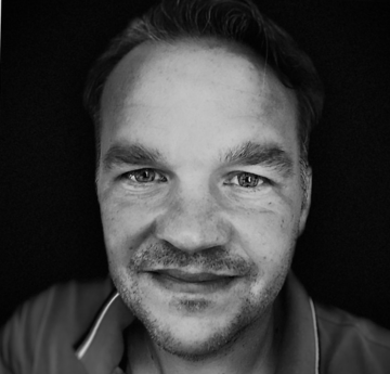 Dr Ian Baxter